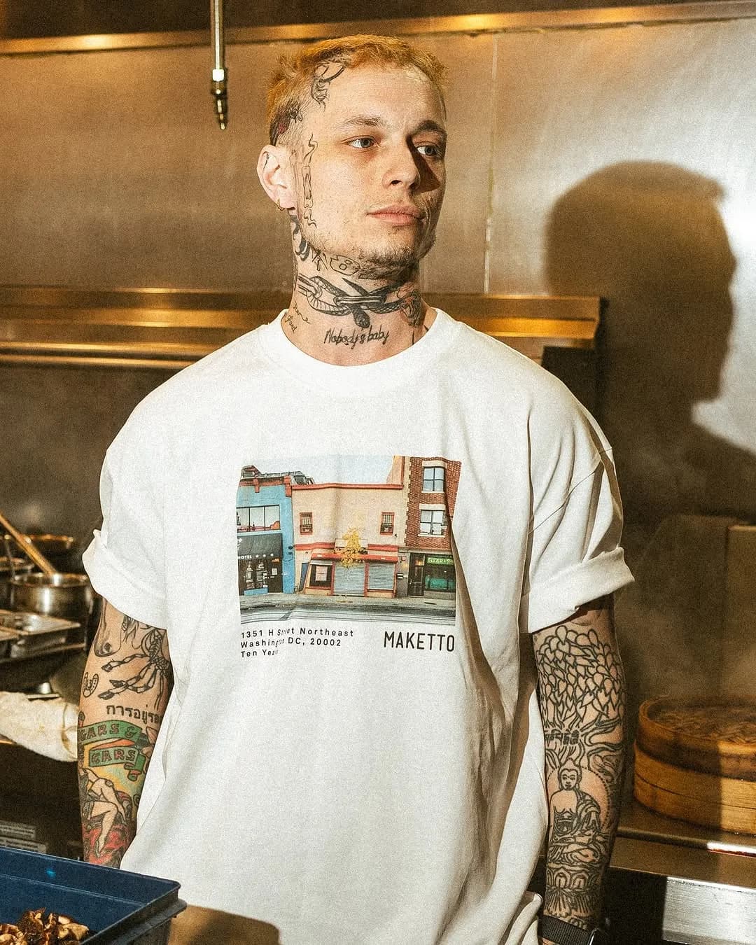 Restaurant Uniforms — 80 Pieces 2