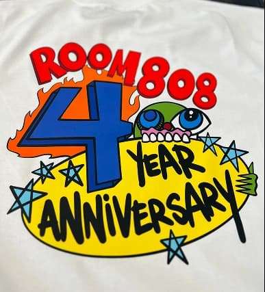 ROOM 808